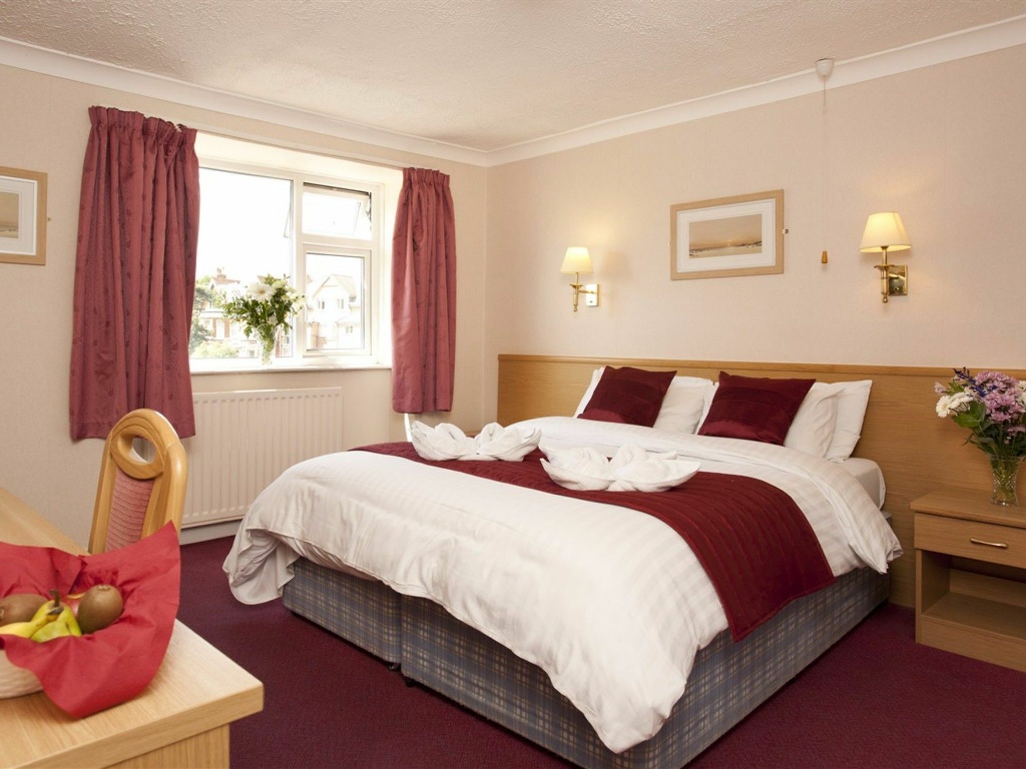 Denewood Hotel Bornemouth Extérieur photo