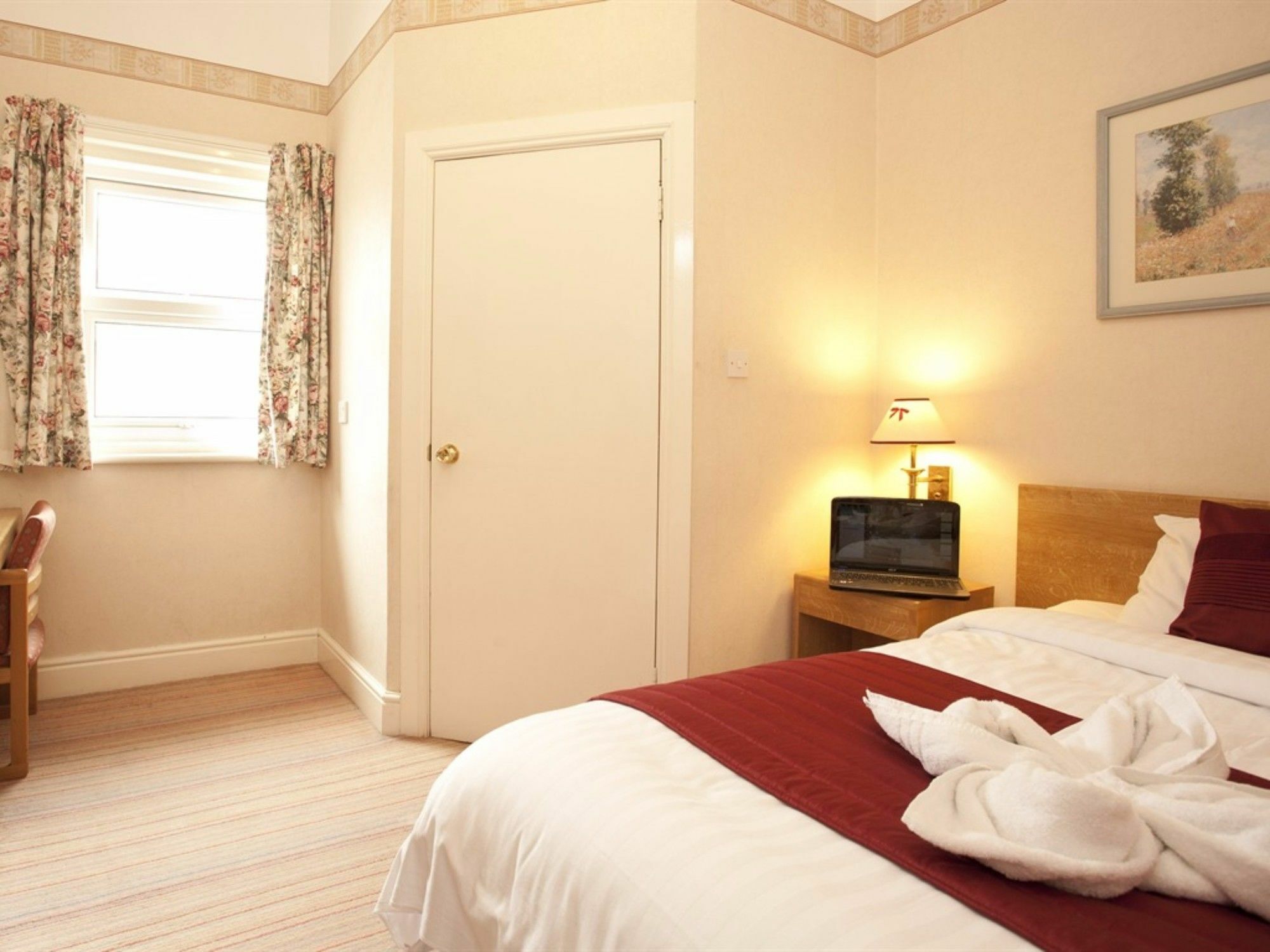 Denewood Hotel Bornemouth Extérieur photo