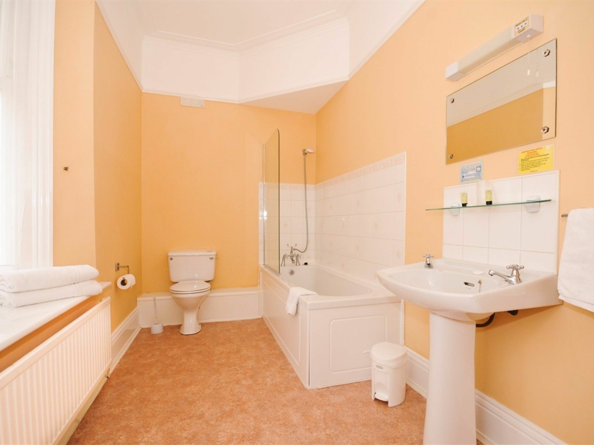 Denewood Hotel Bornemouth Extérieur photo