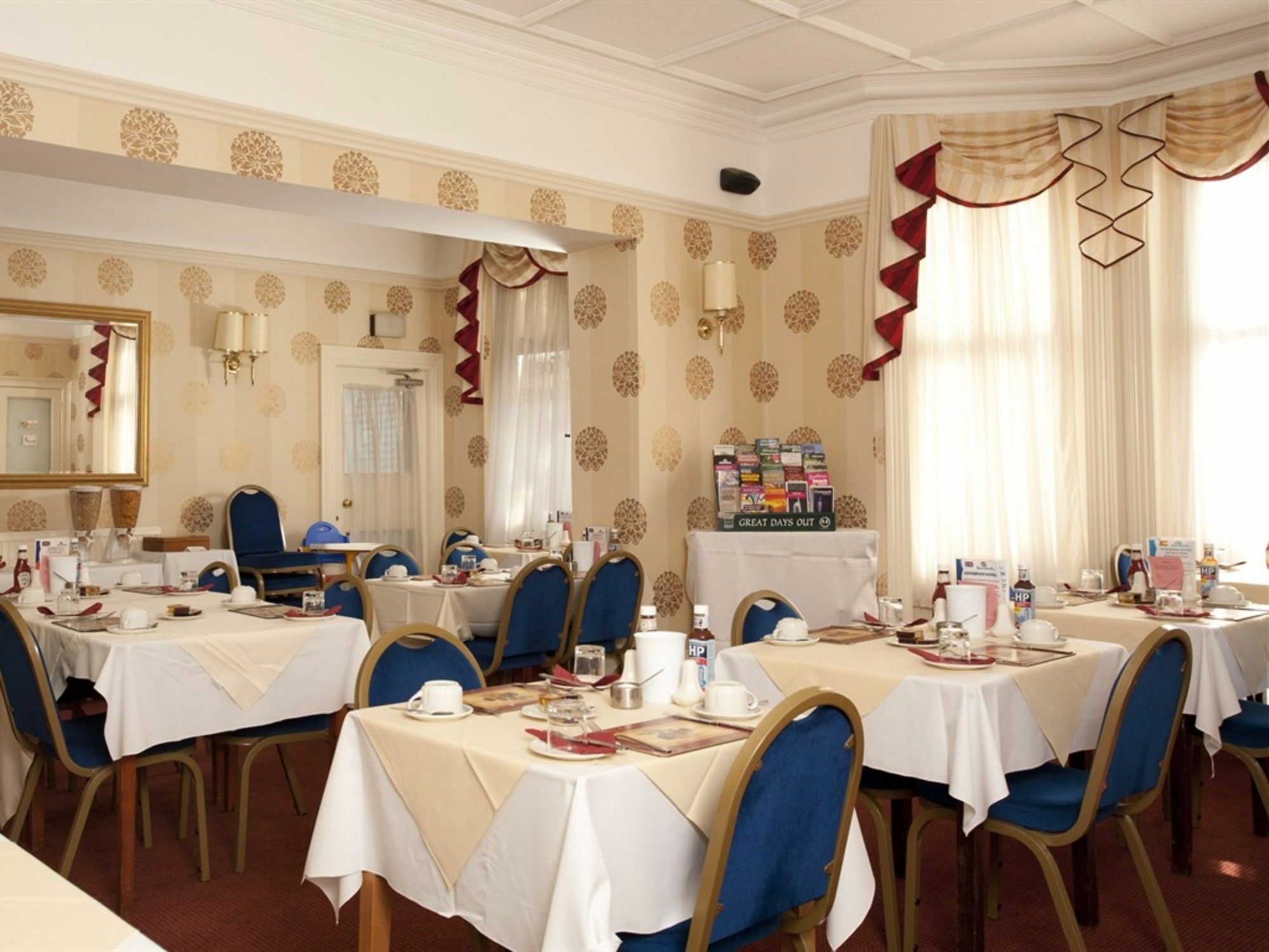 Denewood Hotel Bornemouth Extérieur photo