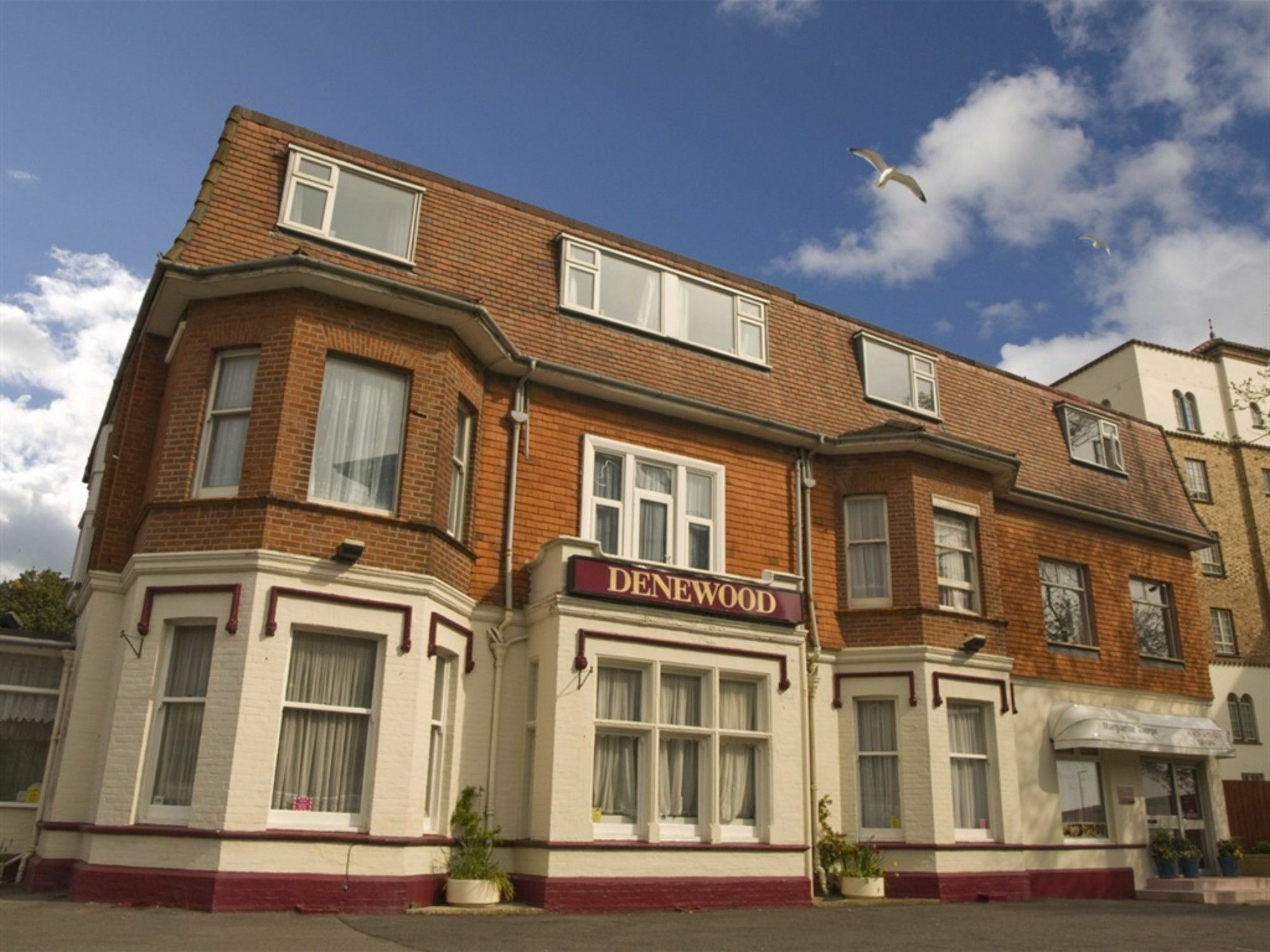 Denewood Hotel Bornemouth Extérieur photo