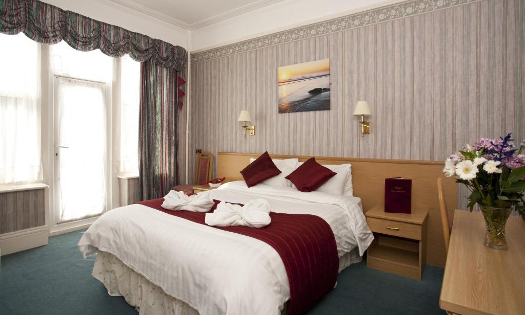 Denewood Hotel Bornemouth Chambre photo